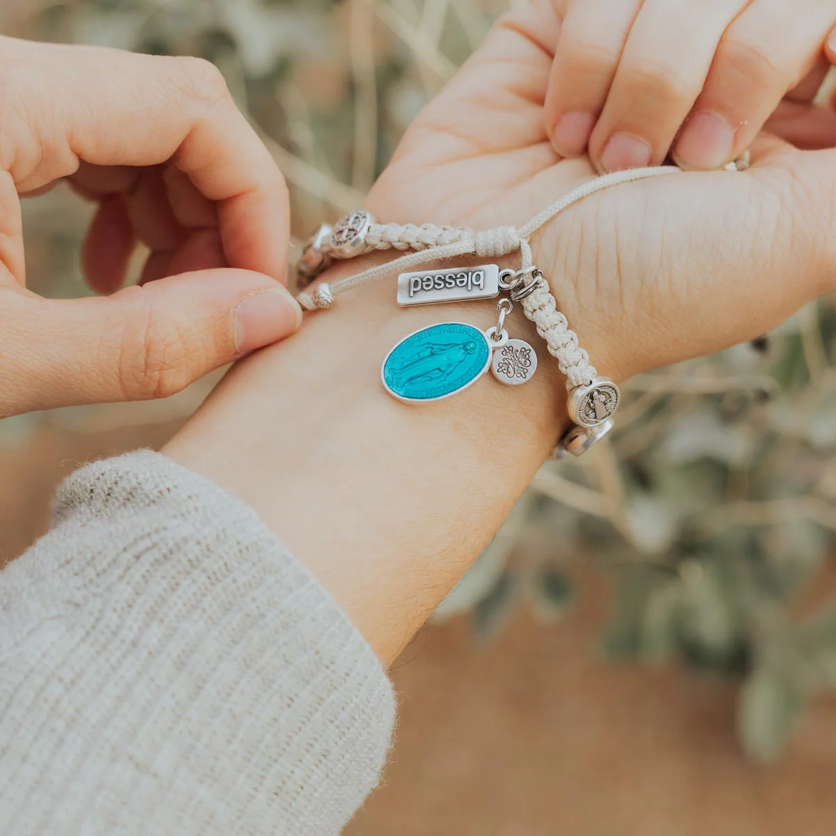 Miraculous Mary Christian Medal Necklace - Blessed Bands
