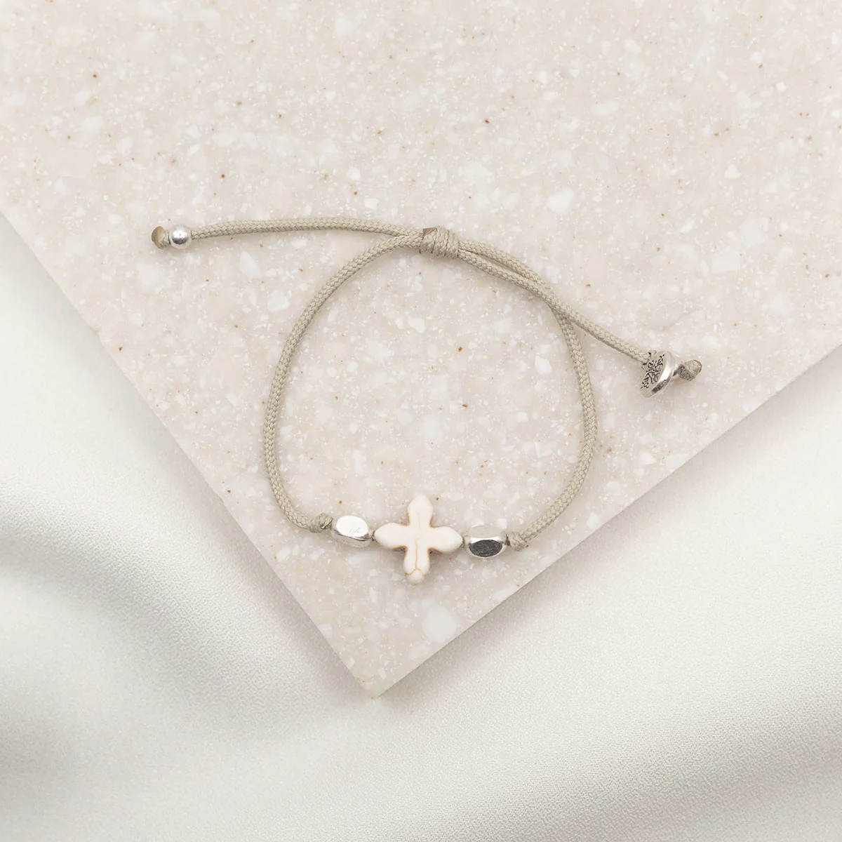 Simply Faith Cross Bracelet – Elegant Christian Jewelry - Blessed Bands